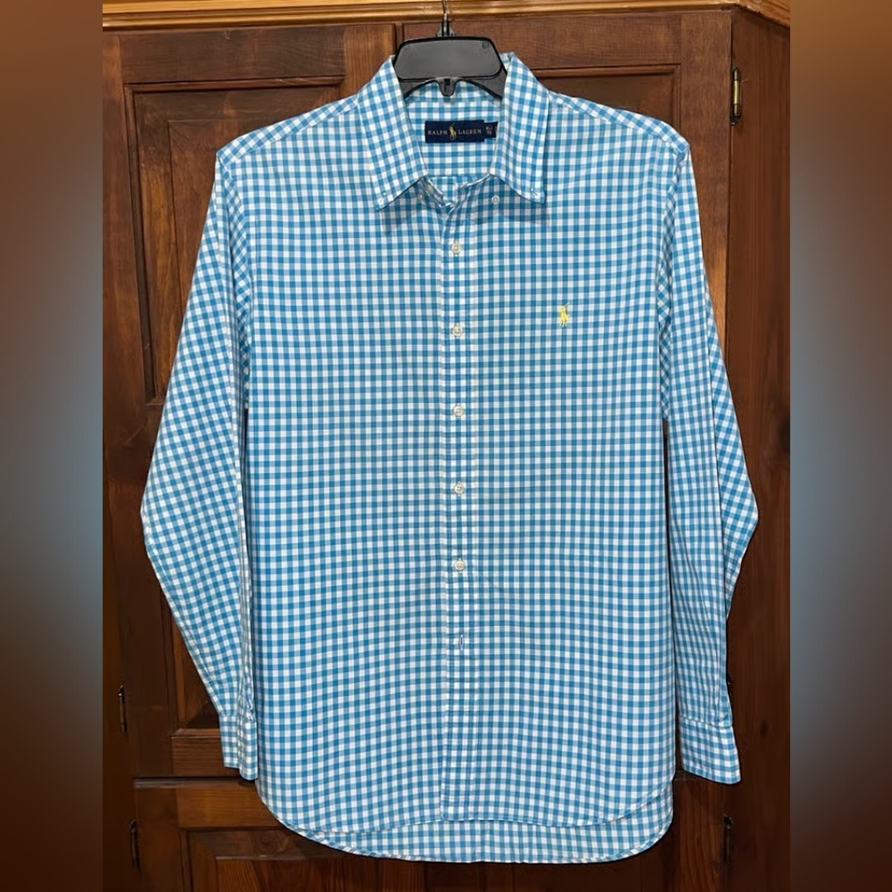 Casual Blue and White Gingham Button Down Shirt